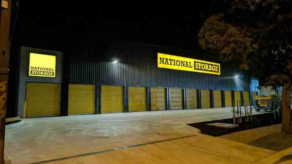 Illuminated building signage - Gigantic Signs project photo